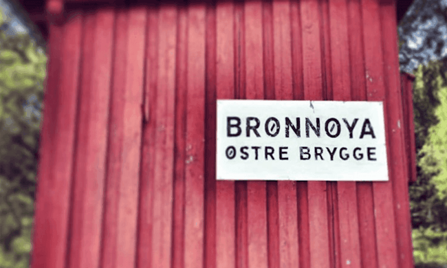 Brønnøya skilt